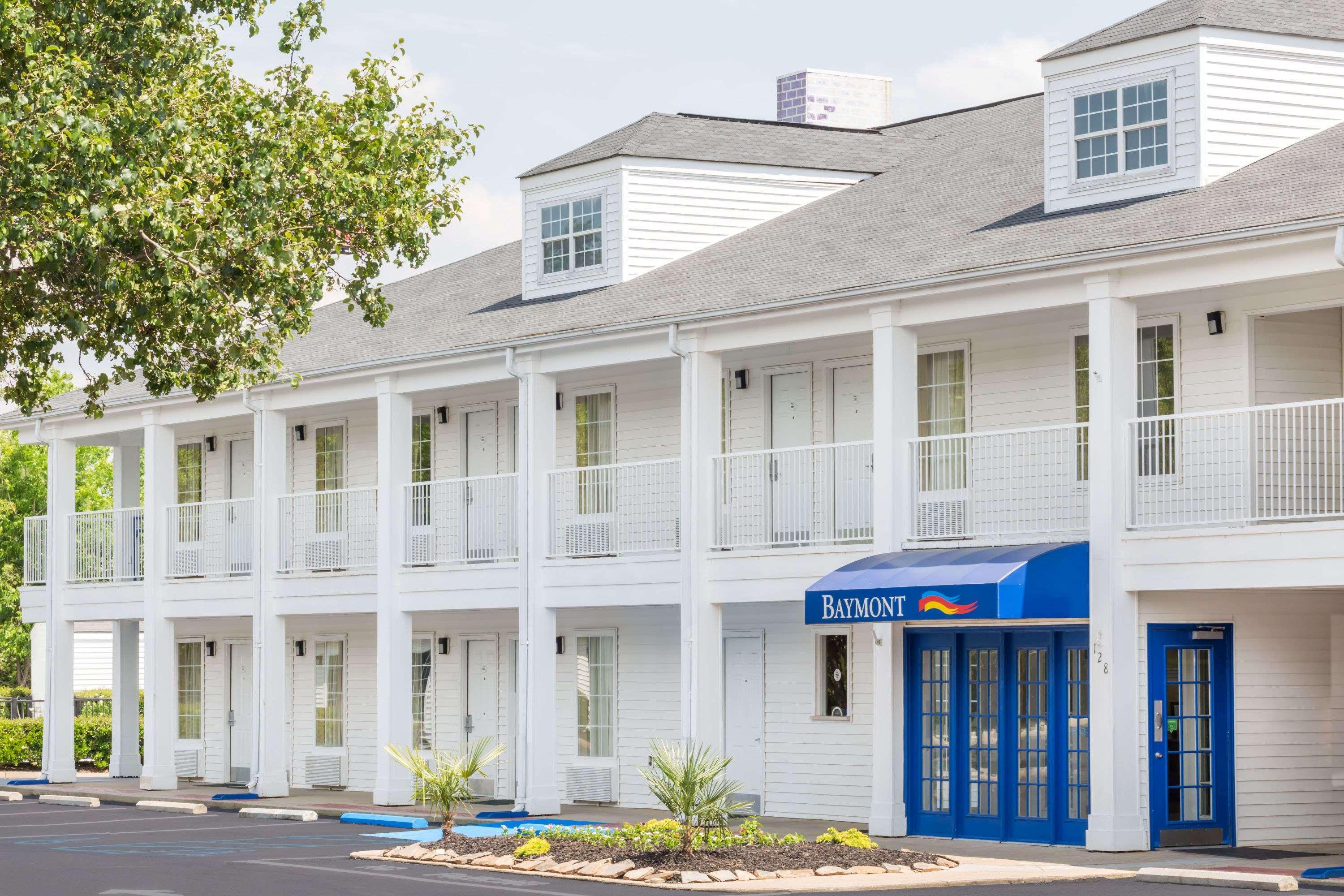 Baymont By Wyndham Anderson Clemson Hotel Buitenkant foto